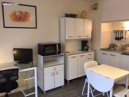 studio meublé 23 m2 - metz - parking privatif couvert - dispo immédiatement