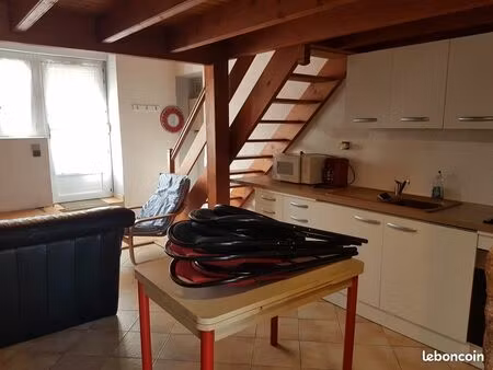 loue maison meublée : eau / élèc compris