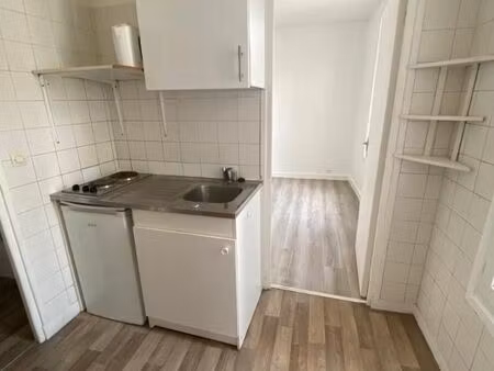 studio 1 pièce 19 m²