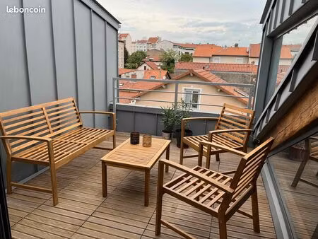 métro cusset - penthouse t4 90m2 triple expo sud/est/nord + terrasse 10m2 ciel ouvert vue 