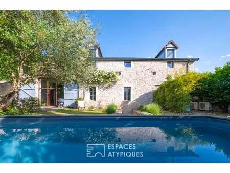 maison de luxe à vendre à givry