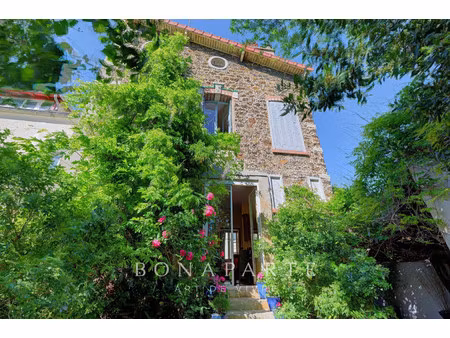 maison de luxe à vendre dans le quartier bas montreuil-bobillot