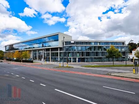 bien professionnel à louer à brugge € 2.870 (losbk) - panorama b2b brugge - kust | zimmo