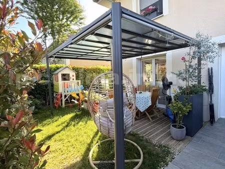 maison mitoyenne arenthon jardin proche frontière suisse