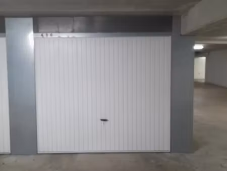 garage à la rochelle (17000)