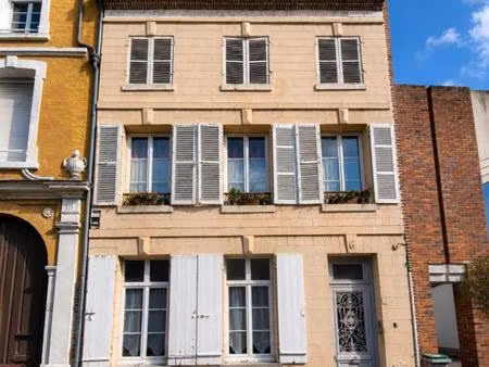 appartement t2 de caractère avec cour privative – centre-ville abbeville