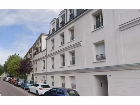 location appartement  30.53 m² t-1 à bourg-la-reine  856 €