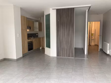appartement t1 à louer au centre-ville de carquefou  neuf et lumineux
