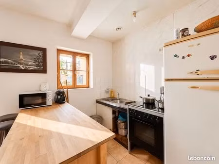 spécial investisseur : duplex t2 de 40 7m² — le panier / vieille charité