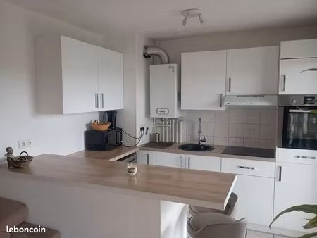 t2  grand balcon et garage