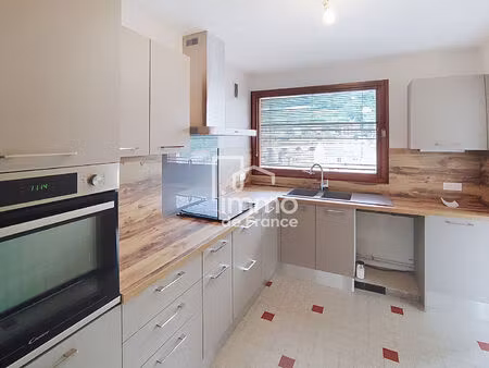 appartement valserhone 3 pièce(s) 83.04 m2