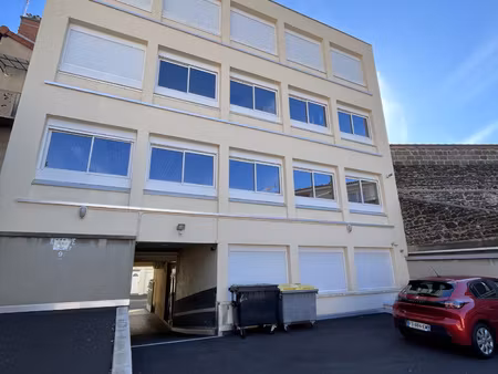 a louer salins 172 m2 bureaux avec parking privé r+1