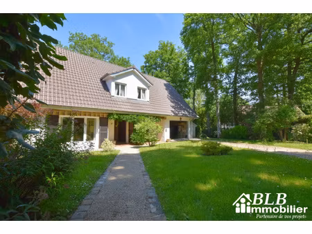 maison à vendre aux essarts-le-roi 200 m2 5 chambres t