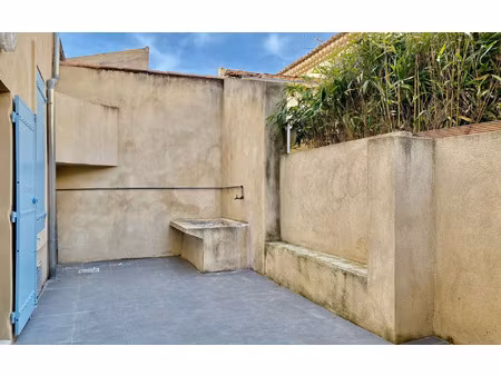 location maison  102 m² t-4 à pertuis  980 €