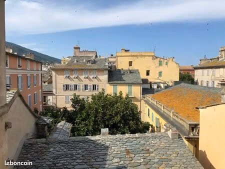 t2/t3 plein centre bastia calme et lumineux