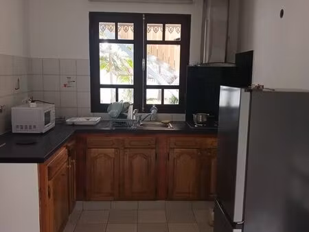 loue t2 au tampon 12ème