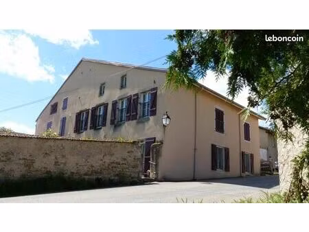 appartement 3 pièces 77 m²