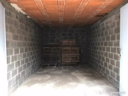garage à louer à angoulême