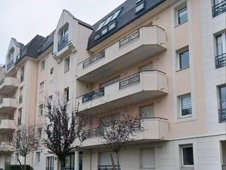 t2 meublé 45 m² – poissy – disponible 12/06/2026