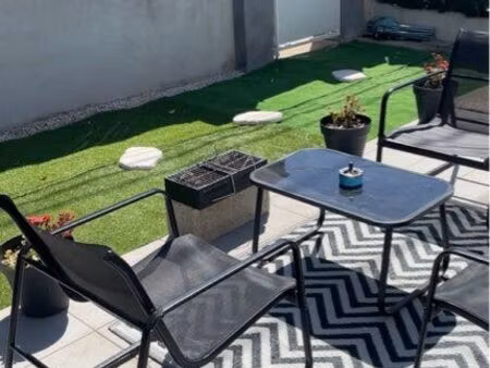? charmante maisonnette de 42 m² avec jardin et grande terrasse – centre-ville