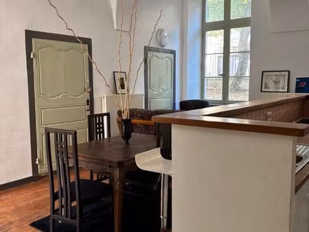 appartement de type t4 ( possibilité d'être meublé) à louer à proximité du lycée ferdinand