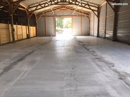 location hangar beaucouze