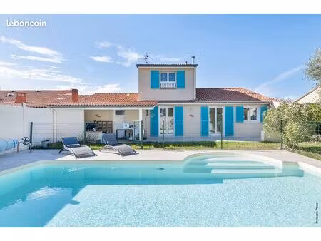 villa 6 pièces 140 m²
