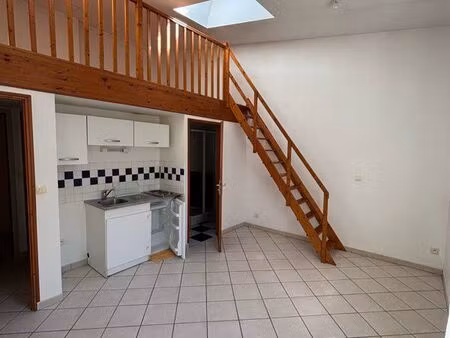 charmant studio avec mezzanine en centre ville d’amiens