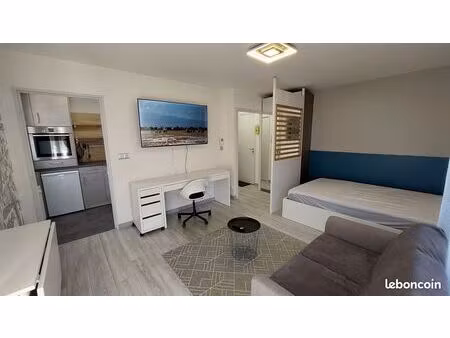 studio meublé 25m² avec terrasse