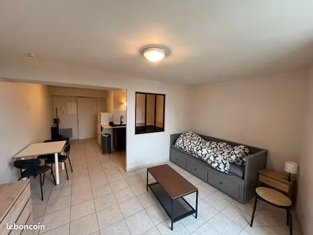 ? studio rénové  meublé & tout équipé – 31 m² – château-gontier