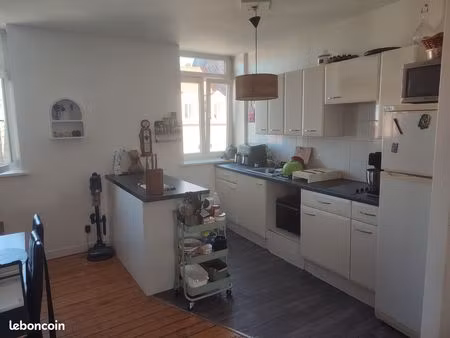 appartement t2 en duplex d’env. 50 m² avec cave – proche vieille ville & gayole (particuli