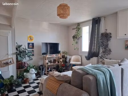 maison f2 en duplex avec jardinet