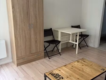 studio lumineux de 21 5m2