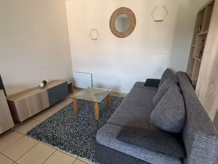 charmante location meublée