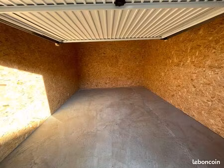 box de stockage 20m2