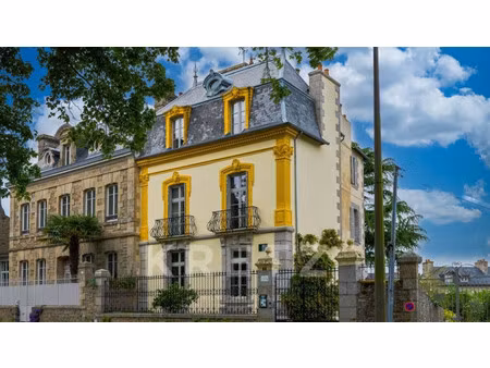 hôtel particulier à vendre dans le quartier ville intra muros