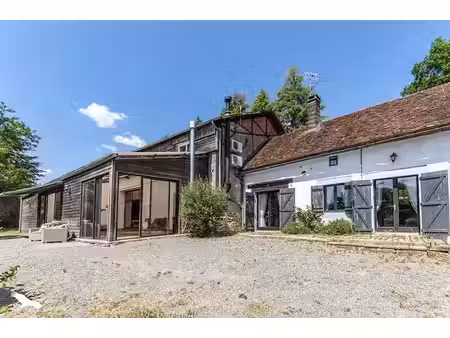 maison de luxe à vendre à nanthiat