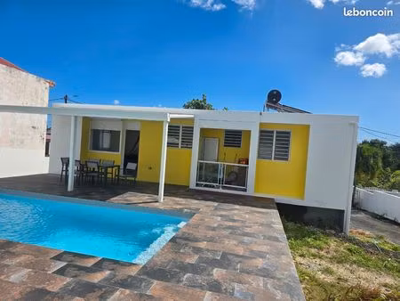 f4 meublé piscine le moule
