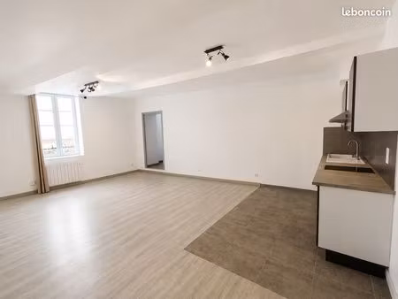 appartement t2 de 53m² au 1er g