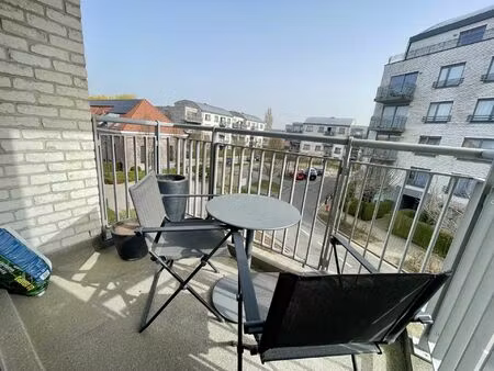 appartement à louer avec terrasse et 2 chambres   auderghem (vbe29030)
