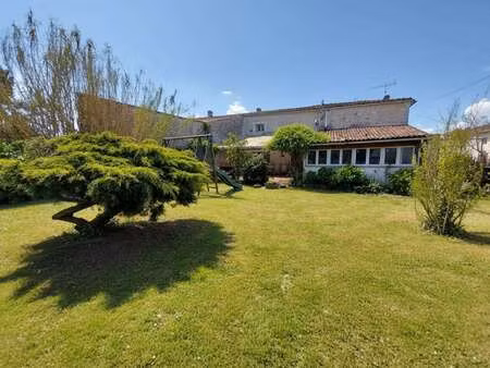 vente maison piscine à saint-quantin-de-rançanne (17800) : à vendre piscine / 210m² saint-