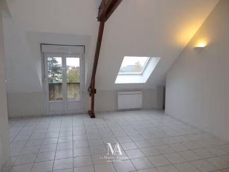 location appartement 3 pièces à mûrs-erigné (49610) : à louer 3 pièces / 41m² mûrs-erigné