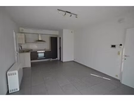 appartement à louer à avenue de la libération 23 couvin (vbe29097)