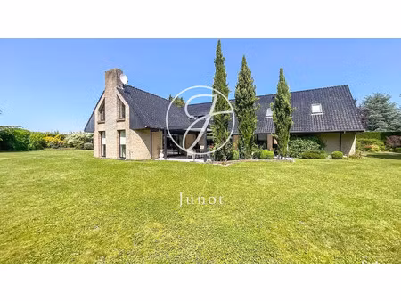 maison de luxe à vendre à brillon