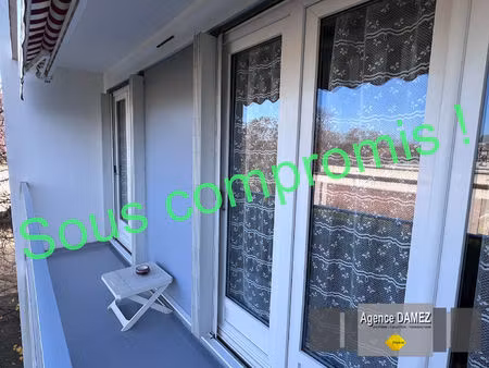 a dourdan  appartement t1 avec cuisine indépendante  balcon  garage et cave  proche commer