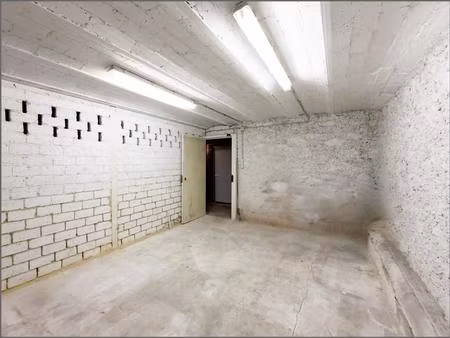 cave 17 m² – quartier victor hugo / étoile - paris 16