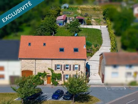 corps de ferme 230 m2 avec box et carriere terrain 4270 m2