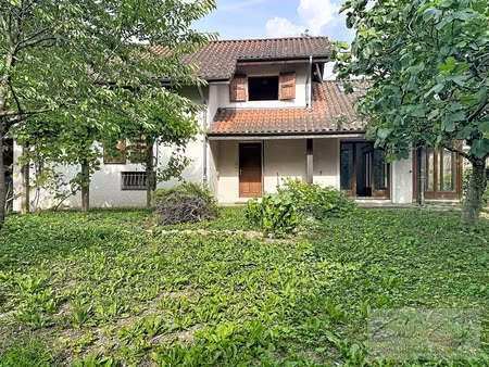 la tronche  proche hôpital  maison familiale avec 5 chambres