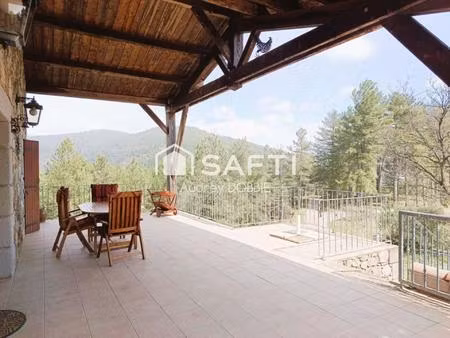 07140 : maison pierre de 268 m² sur 4015m² de terrain