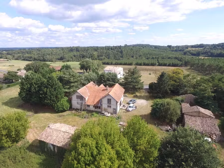 maison de 140 m2 sur 5 ha de terrain